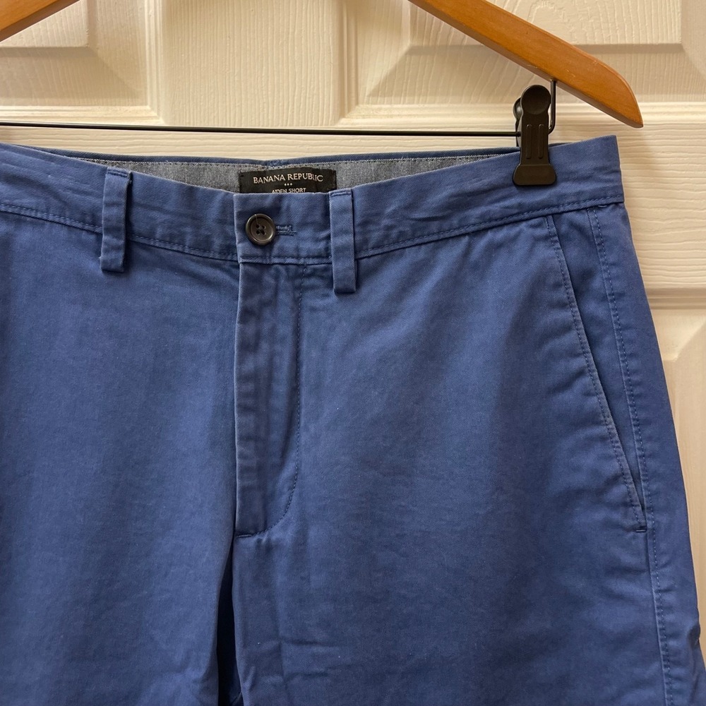 Banana Republic Outlet Men's Sz 31 Preppy Navy Aiden‎ Short 9" Inseam Chino